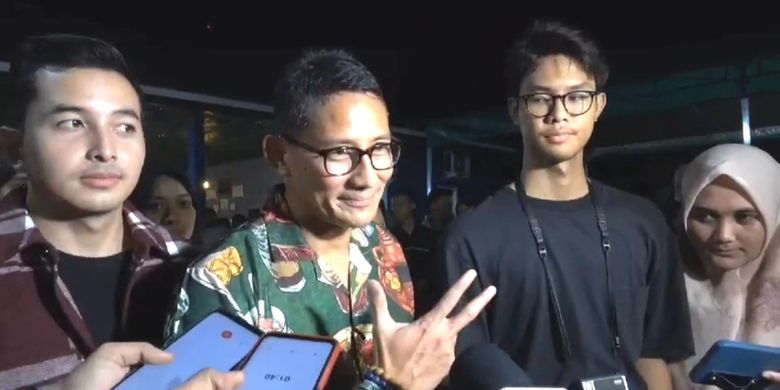 Minister Sandiaga Says No Restrictions on Foreign Tourists to Indonesia Amid Pneumonia Outbreak