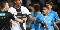 Hasil Lengkap dan Klasemen Liga Italia, Pesta Juara Napoli Tertunda