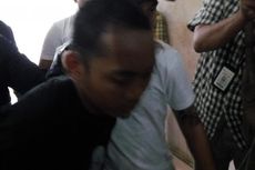 Pelaku Pembunuh Wanita di Hotel Terpincang-pincang Saat Digiring ke Mapolda Metro Jaya