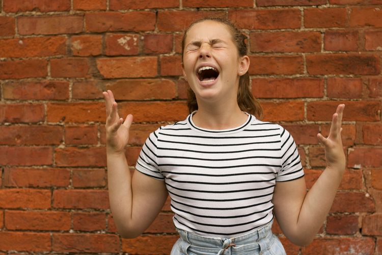 Kenapa Menjerit Bisa Redakan Stres? Ini Penjelasan Psikiater