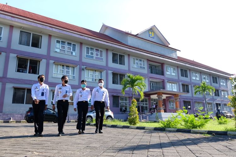 Rumah susun (rusun) pegawai kantor imograsi Kemenkumham di Bali.