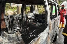 Mobil Terbakar di Kota Malang, Api Muncul dari Karburator