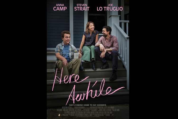 Joe Lo Truglio, Steven Strait, dan Anna Camp dalam film drama Here Awhile (2020).