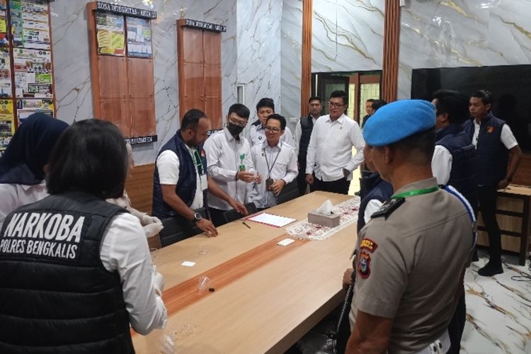 Deteksi Dini Narkoba, 42 Hakim dan Pegawai PN Bengkalis Jalani Tes Urine Mendadak