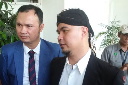 Saksi Ahli Tidak Hadir, Ahmad Dhani Jalani Pemeriksaan Terdakwa