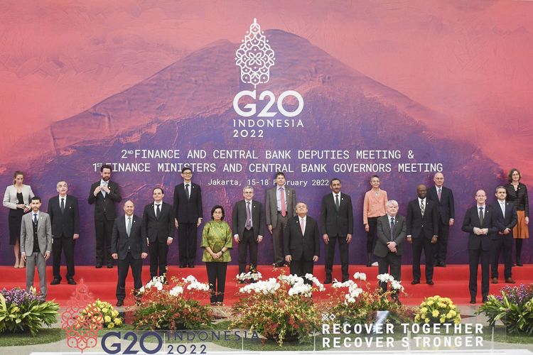 G20 adalah sebuah forum kerja sama ekonomi internasional yang beranggotakan negara-negara dengan perekonomian besar di dunia