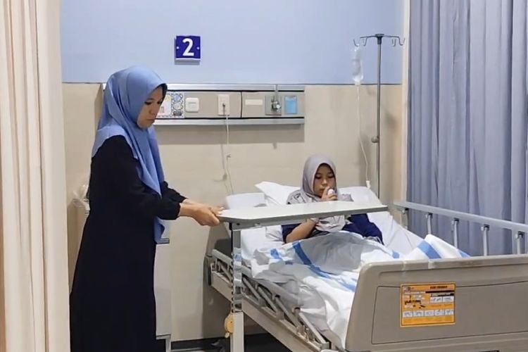 Sakit Lagi Setelah Balik ke Pondok, Santriwati Manba'ul Hikam Kembali Dirawat di RSUD Sidoarjo