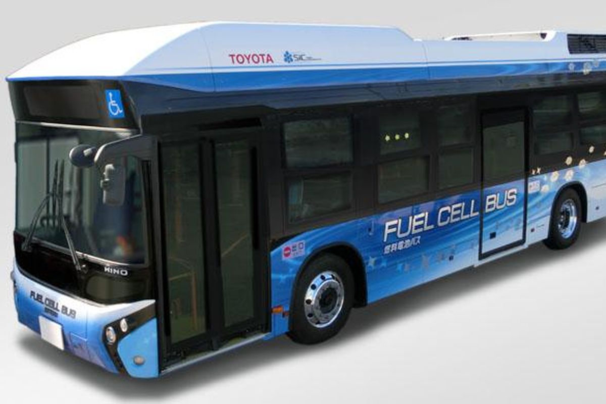 Toyota FC Bus.