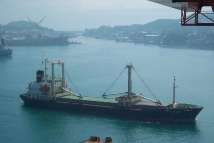 Kapal Ul Ji Bong 6 yang masuk dalam daftar empat kapal yang dilarang masuk pelabuhan internasional oleh PBB.