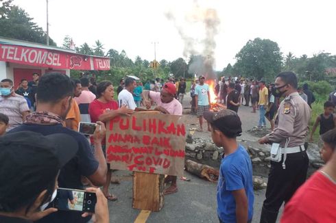 Warga Blokade Jalan Setelah Ambil Paksa Jenazah Covid-19, Bupati Maluku Tengah: Sudah Dibuka...