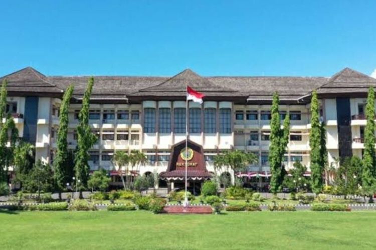 Inilah Gedung Rektorat Universitas Mataram (Unram,) di Mataram Nusa Tenggara Barat.