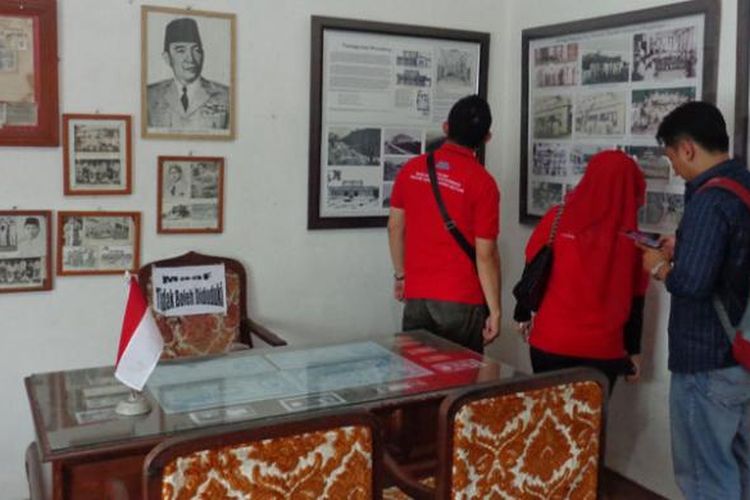 Kamar Bung Karno selama dalam masa pengasingan oleh Belanda di Pesanggrahan Menumbing, Muntok, Bangka Belitung.