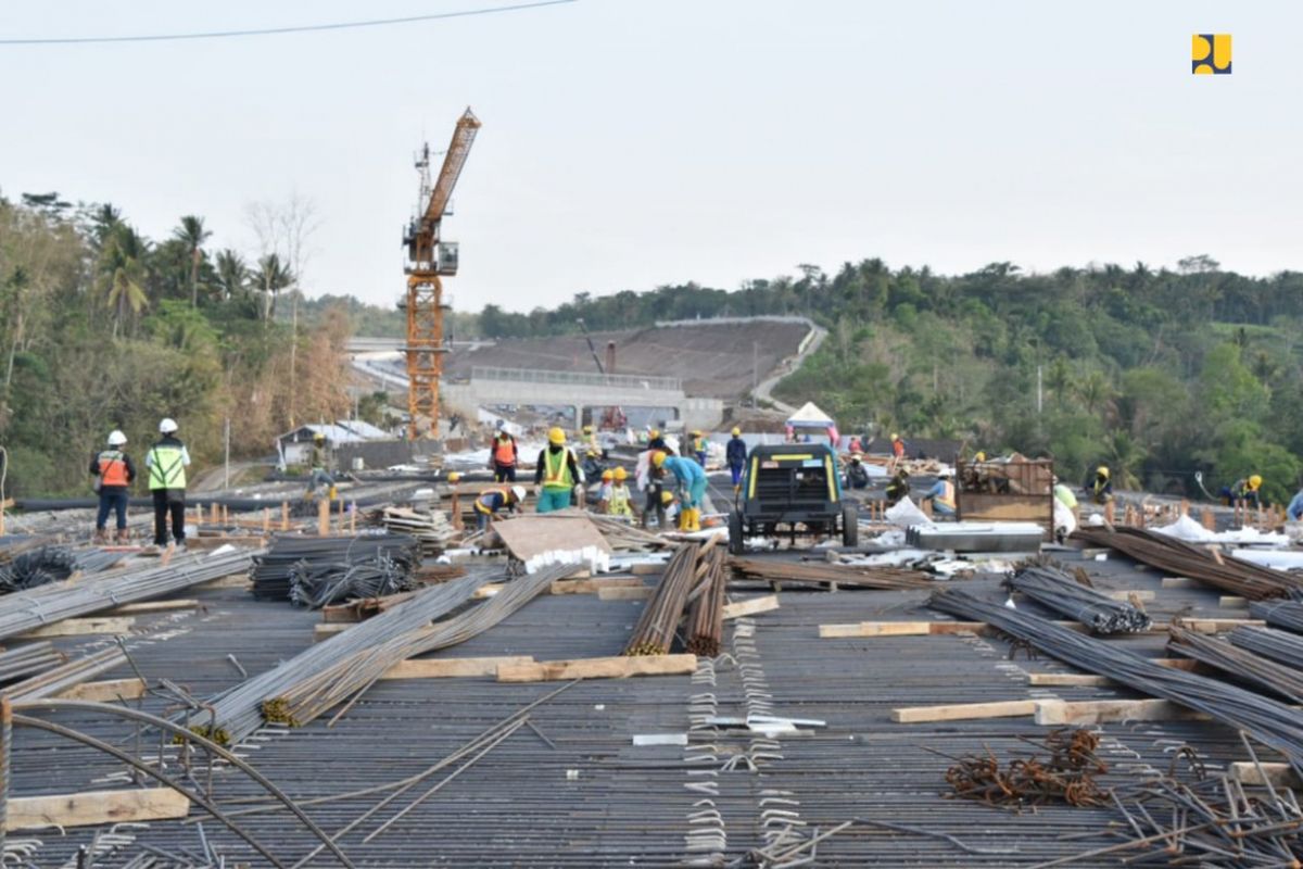 Konstruksi Jembatan Kali Kenteng