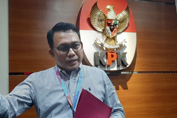 Plt Juru Bicara KPK Ali Fikri usai konferensi pers di Gedung Merah Putih KPK, Kamis (30/1/2020).