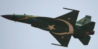 Jet Tempur JF-17 Pakistan Mau Dibeli Bangladesh, India Waspada