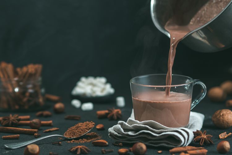 ilustrasi cokelat panas, minuman yang aman dikonsumsi oleh penderita diabetes. 