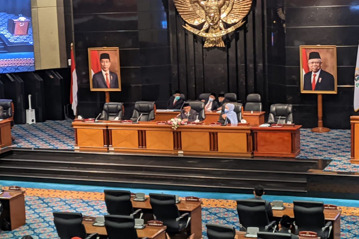 Rapat paripurna pengumuman pencopotan jabatan M Taufik sebagai Wakil Ketua DPRD DKI Jakarta digantikan oleh Rani Mauliani di Gedung DPRD DKI Jakarta, Selasa (26/4/2022)
