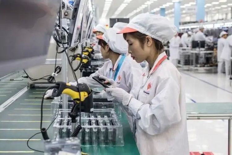 Vietnam menjadi kekuatan besar dalam bidang manufaktur dan perdagangan.