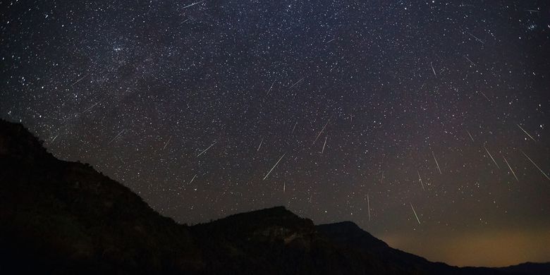 Ilustrasi hujan meteor Geminid