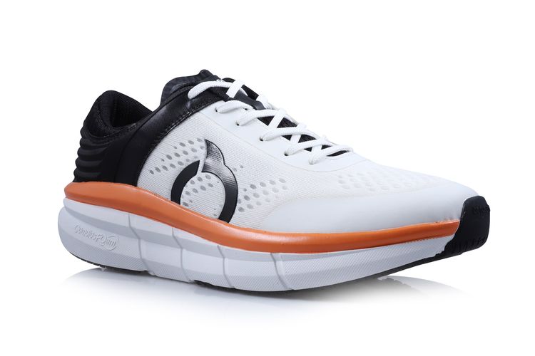 Sepatu running lokal merek Ortuseight seri Hyperglide