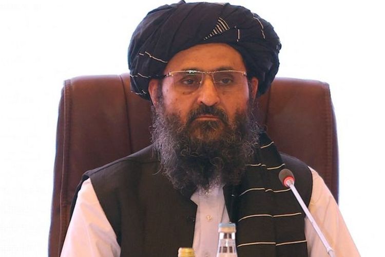 Mullah Abdul Ghani Baradar mewakili Taliban menandatangani kesepakatan Doha terkait dengan penarikan pasukan AS.
