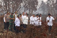 Karhutla di Riau Hanya Berjarak 30 Meter dari Permukiman Warga