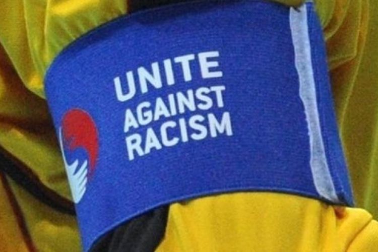 Ilustrasi kampanye UEFA melawan rasialisme.