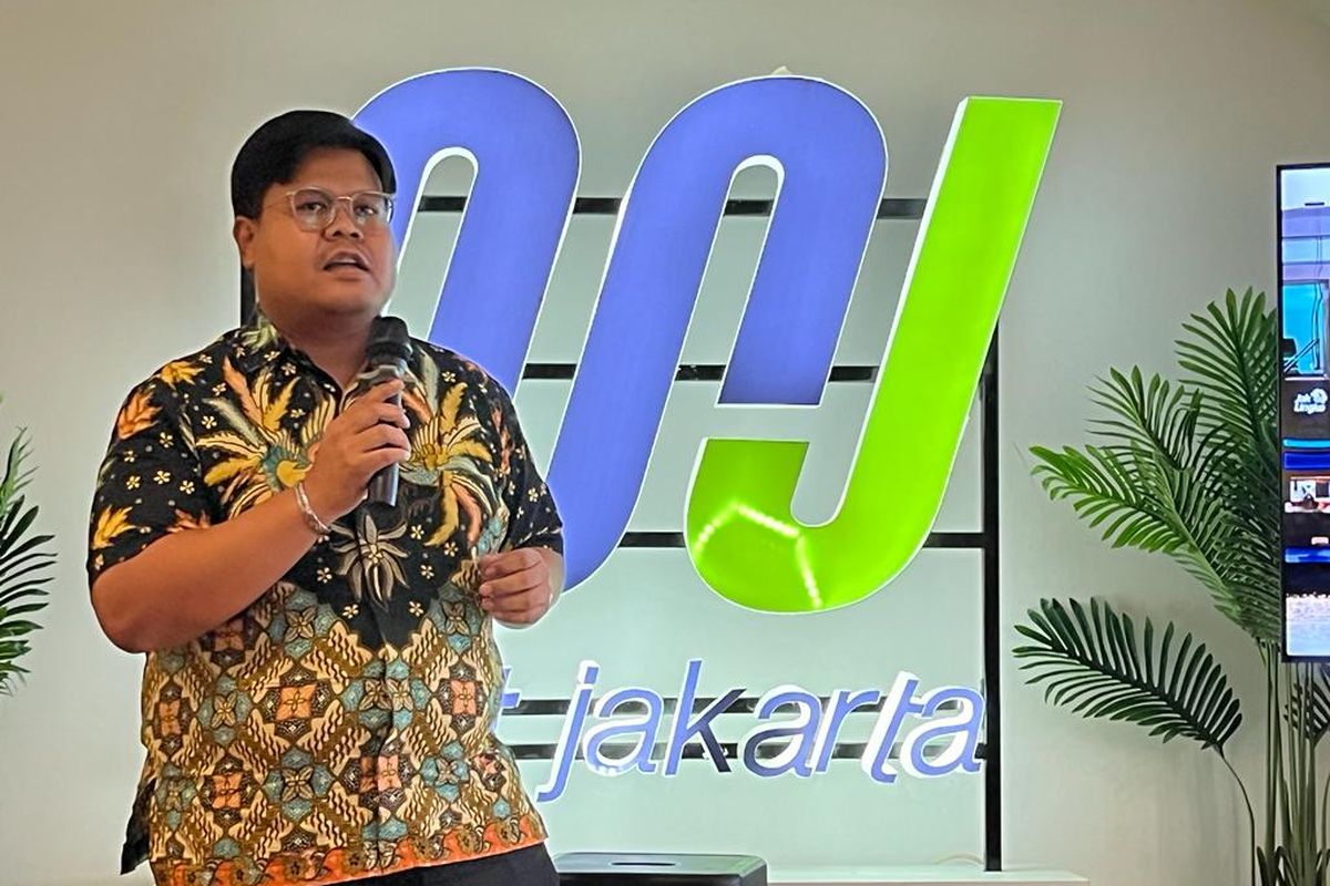 Kepala Departemen Transit Oriented Development (TOD) Business Generation MRT Jakarta, Raihan Kusuma saat diskusi dengan media di kantor MRT Jakarta pada Rabu (31/5/2023).