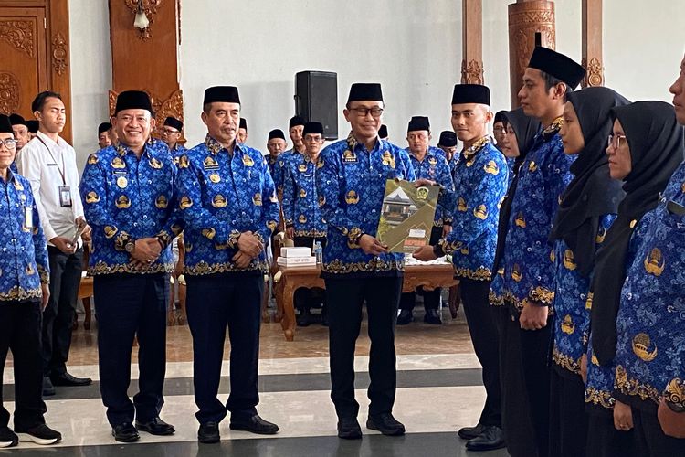 530 Pegawai di Kabupaten Madiun Resmi Menjadi ASN