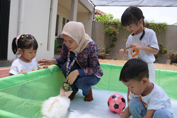 Rumah Main Cikal akan selalu berupaya untuk menciptakan lingkungan belajar dan bermain yang menyenangkan bagi anak-anak.