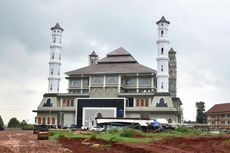 Dedi Mulyadi Tengok Masjid Arsitektur Sunda Hasil Gagasannya
