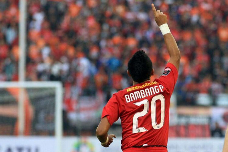 Selebrasi penyerang Persija, Bambang Pamungkas seusai mencetak gol ke gawang Mitra Kukar pada laga 8 Besar Piala Presiden 2018 di Stadion Manahan, Kota Solo, Minggu (4/2/2018) sore.