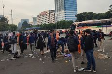 Unjuk Rasa Usai, Massa Mahasiswa Tinggalkan Kawasan Depan Gedung DPR