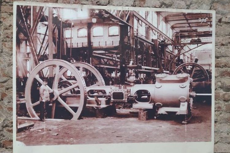 Foto-foto mesin pabrik gula di eks Pabrik Gula Banjaratma yang kini menjadi Rest Area KM 260B Jalan Tol Trans Jawa di Ruas Pejagan-Pemalang-Brebes-Cirebon. Foto diambil pada 31 Desember 2022.