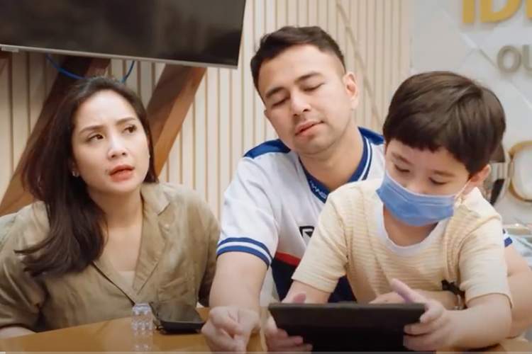 Raffi Ahmad dan Nagita Slavina saat berbincang dengan Juragan 99 dan Shandy Purnamasari