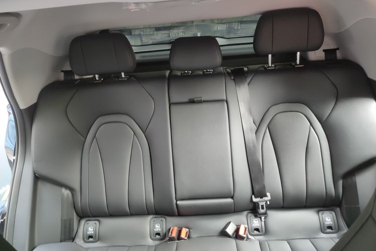 Interior Chery Omoda E5 edisi hitam