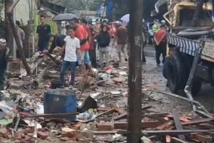 Viral Video Truk Pengangkut Telur Tabrak Warung di Subang, Pemilik Tewas Tertimpa Reruntuhan