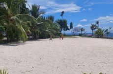 Keindahan Bawah Laut di Pantai Jikomalamo Ternate