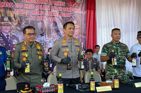 Polres Jakarta Barat Musnahkan 14.039 Botol Miras Tanpa Izin Edar dari Warung hingga Toko Jamu 