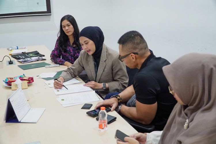 Jawab Lonjakan E-commerce, Jababeka Serah Terimakan Unit Bizpark