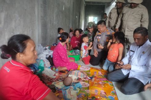 Ratusan Korban Banjir di Pelalawan Riau Mengungsi