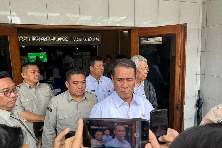 Mentan Amran Siap Bawa Inovasi Pakan IPB Ke Presiden Jika Capai Target