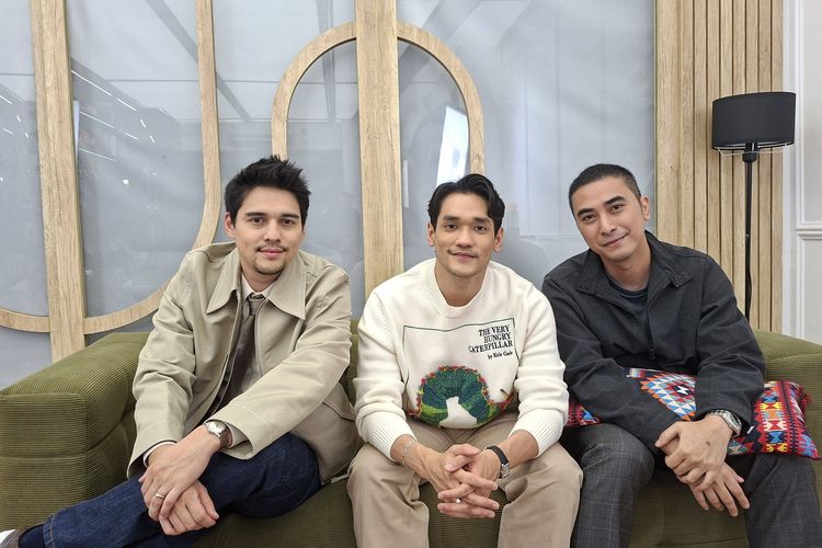Maxime Bouttier Ngedrum di Lagu Aura Bareng Afgan dan Winky Wiryawan 