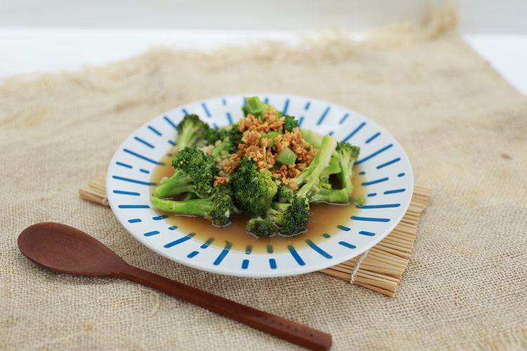 Tumis brokoli ala restoran chinese food.