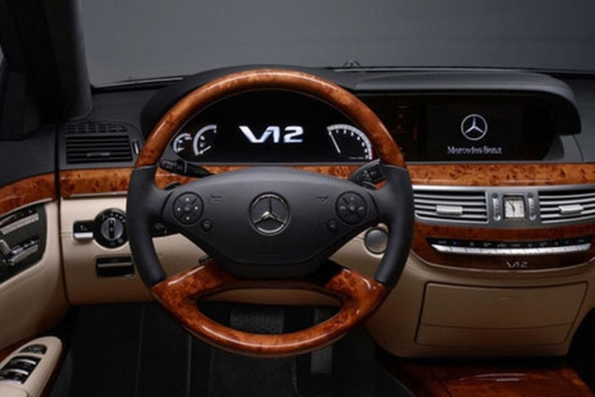 Dalam empat tahun ke depan, perangkat navigasi Mercedes-Benz bakal dipasok Garmin.