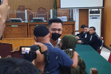 Momen Irfan Widyanto Bersimpuh di Hadapan Ibu, Peluk Istri dan Keluarga Usai Divonis 10 Bulan