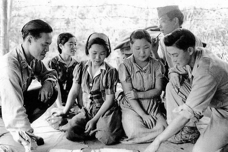 Wanita penghibur yang ditangkap di Myitkyina pada 14 Agustus 1944