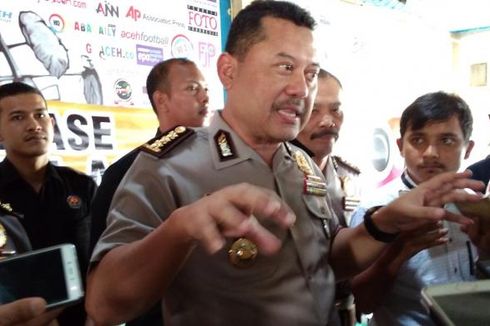Polisi Sita Stiker Bergambar Palu Arit di Kabupaten Bener Meriah