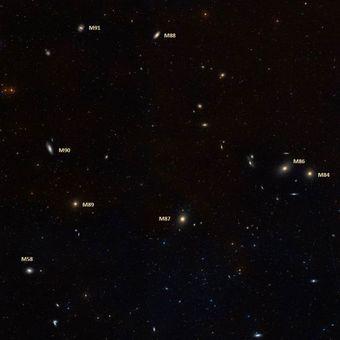 Messier 90, galaksi yang bergerak menjauhi bumi.