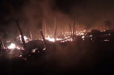 Fire Razes 22 Traditional Wooden Houses in Indonesia’s East Nusa Tenggara 